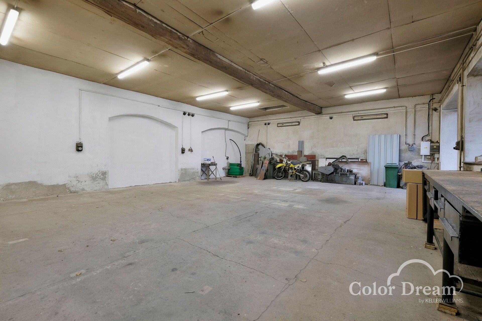 Sklady, Palackého, Předklášteří, 100 m²