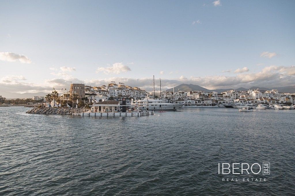 4+kk, Puerto Banús, Španělsko, 148 m² - 1