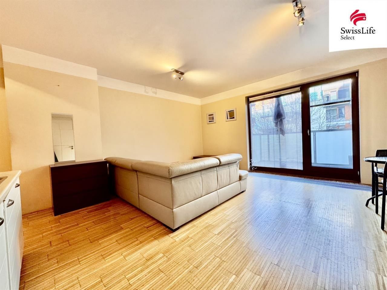 2+kk, Rohanské nábřeží , Praha, 65 m²