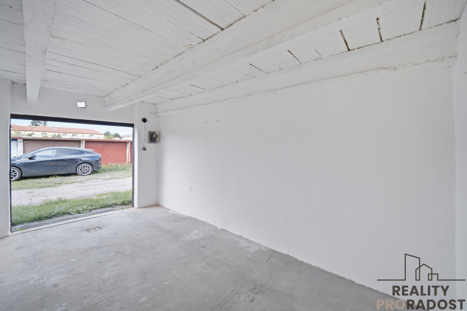 Garáže, Na Záboří, Pardubice Nové Jesenčany, 18 m² - 2