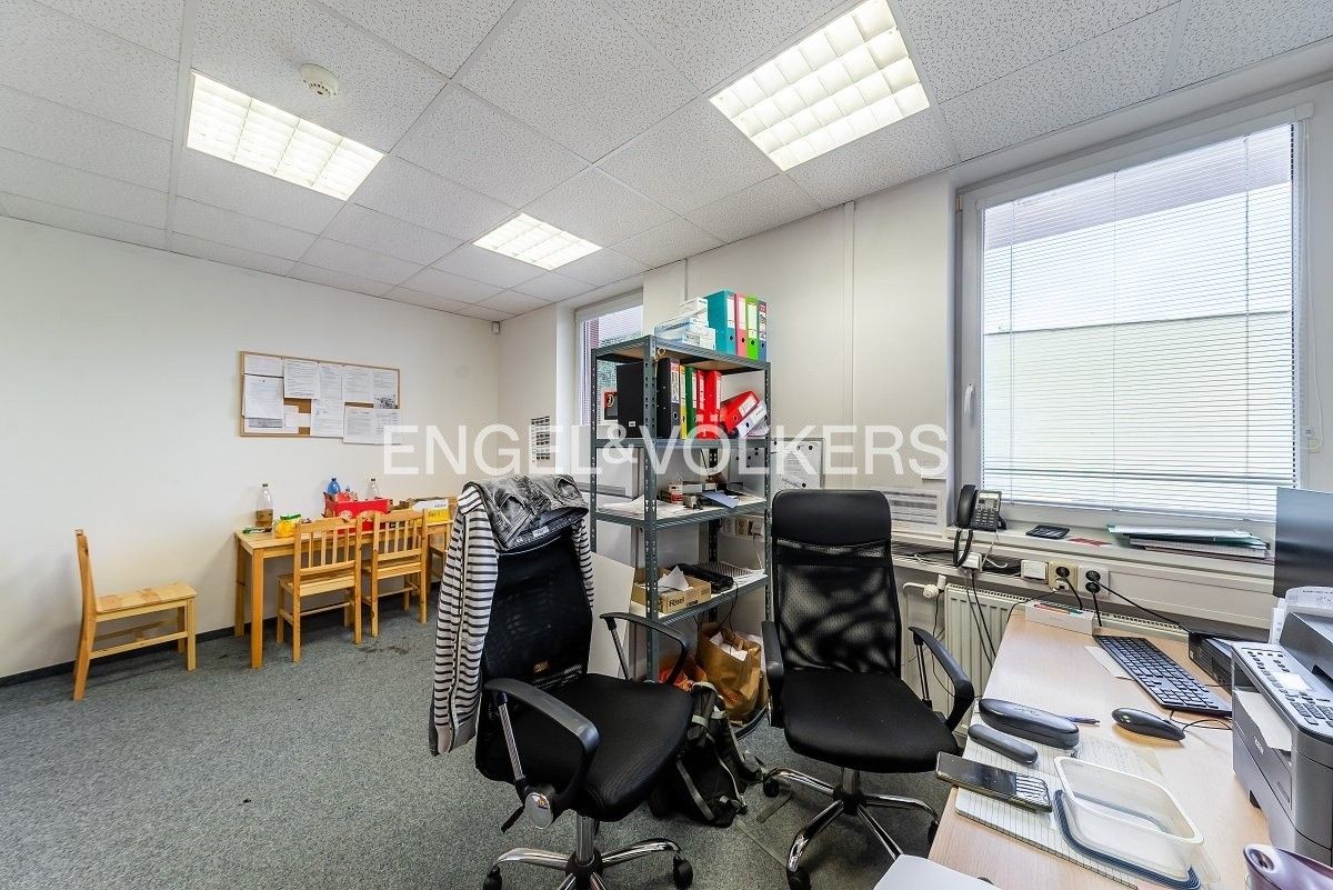 Pronájem kancelář - Naskové, Praha, 80 m²