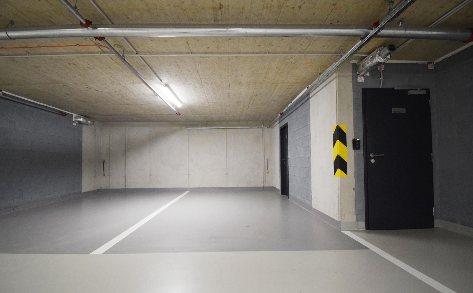 Ostatní, Křižíkova, Praha, 13 m²