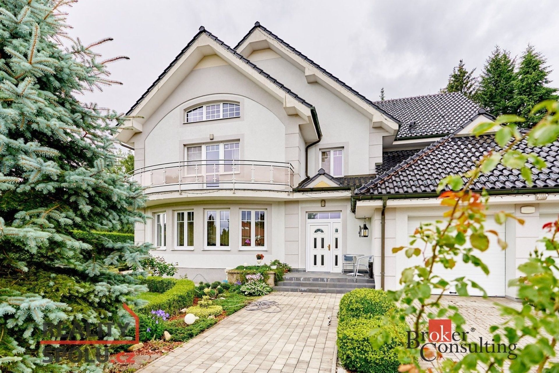 Rodinné domy, Mezirolí, Nová Role, 550 m² - 1