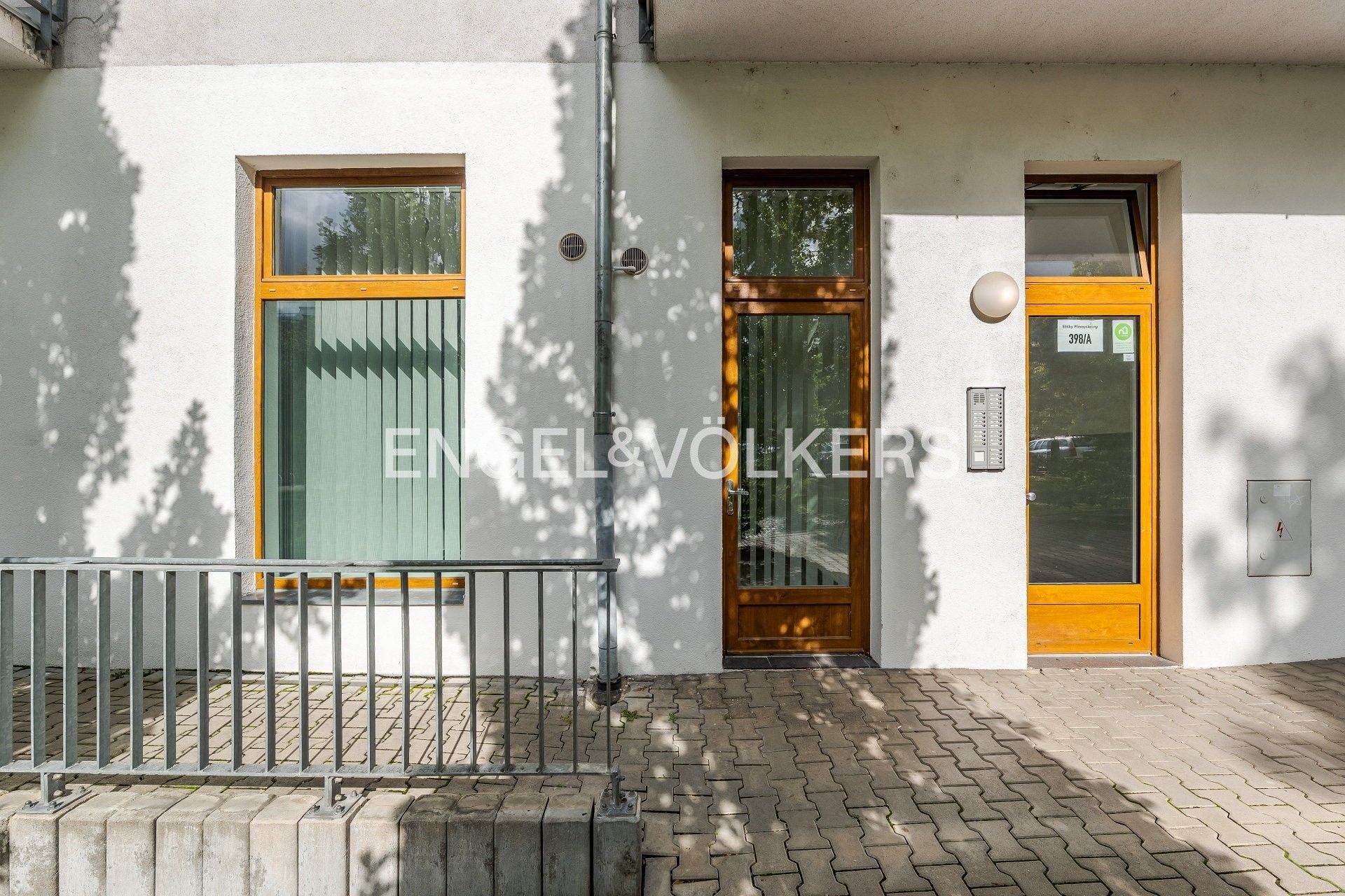 Obchodní prostory, Elišky Přemyslovny 398, Praha Zbraslav, 45 m² - 2