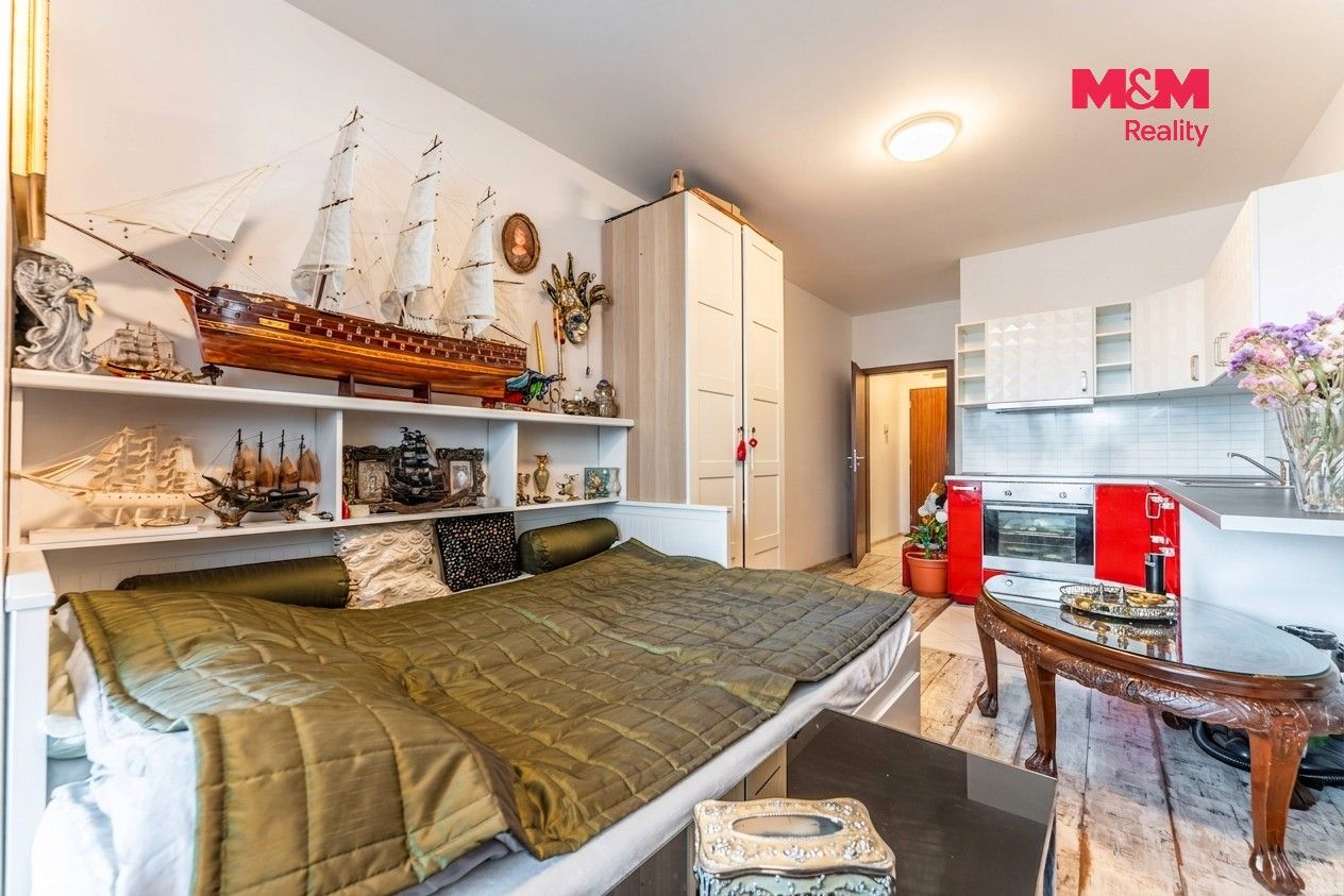 1+kk, Zakšínská, Praha, 29 m² - 2