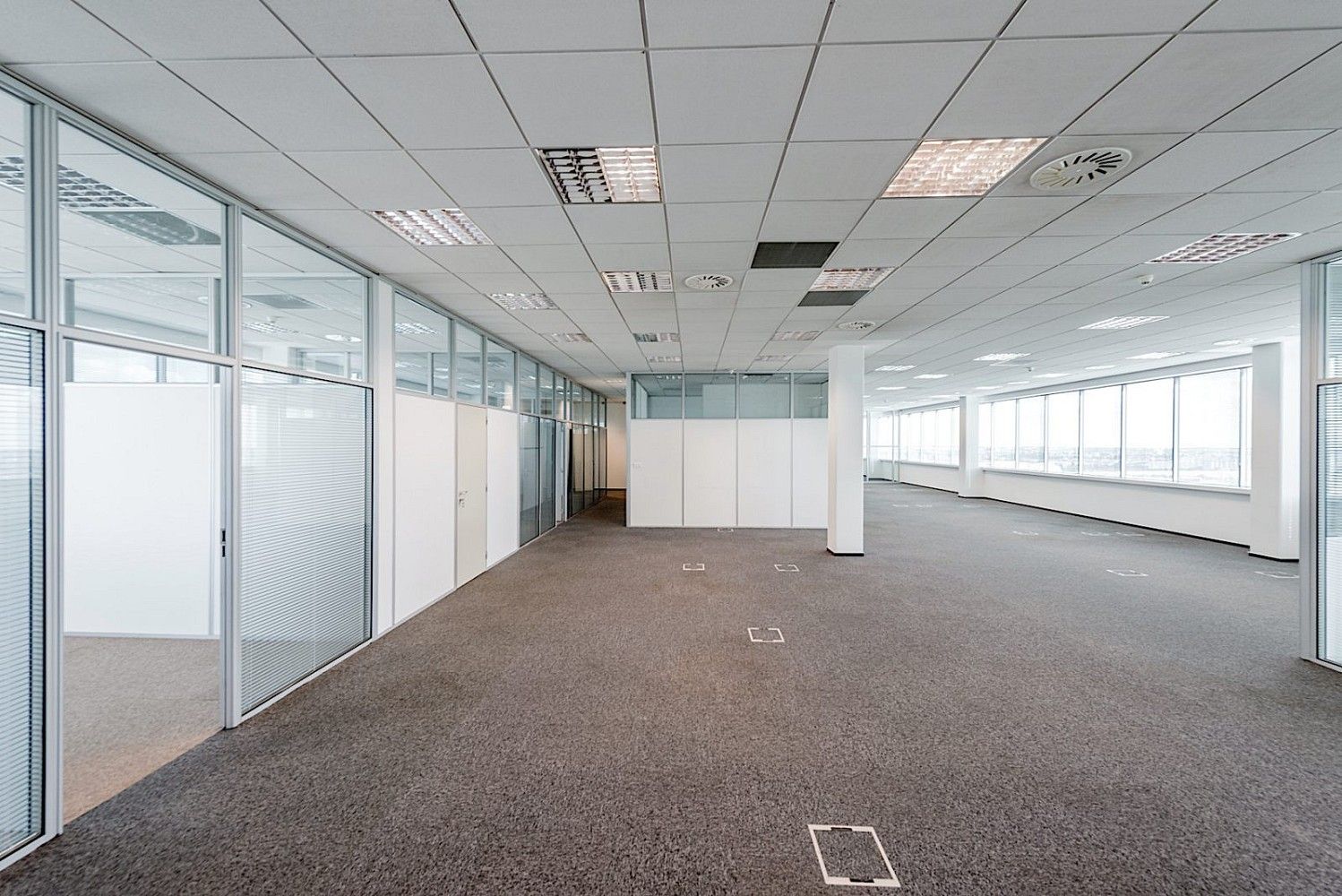 Kancelář · 120 m² · Vestec - 4