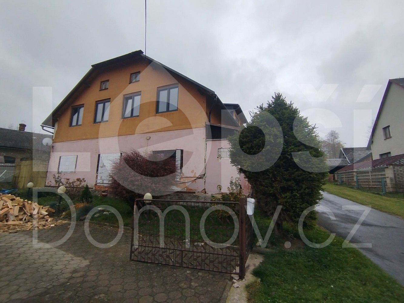Rodinné domy, Mikulovice - Široký Brod, okres Jeseník, 362 m² - 1