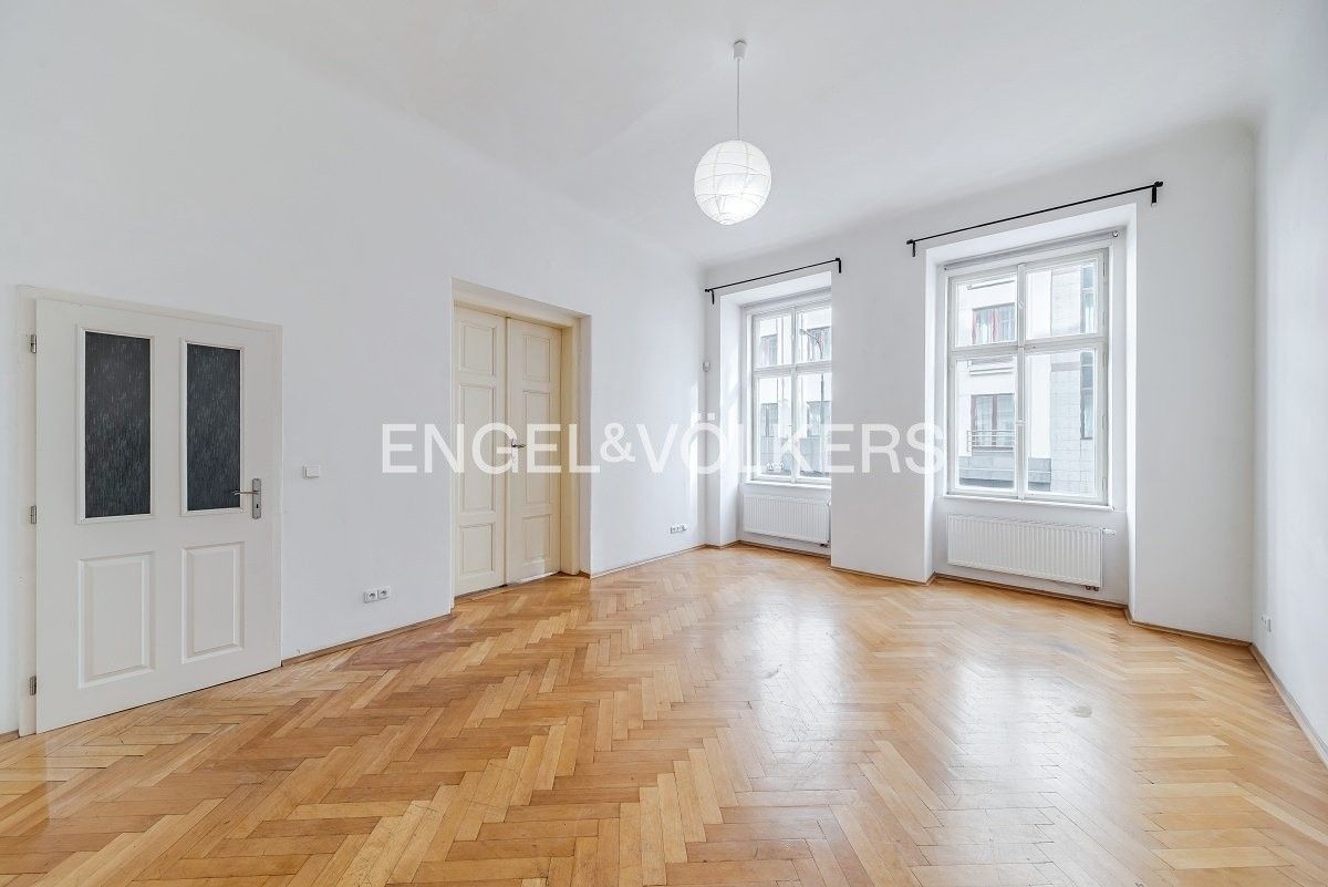 4+1, Štěpánská, Praha, 112 m²