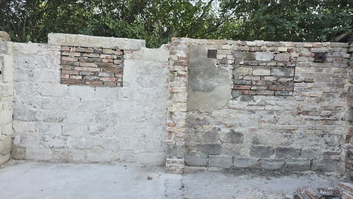 Garáže, Most, 434 01