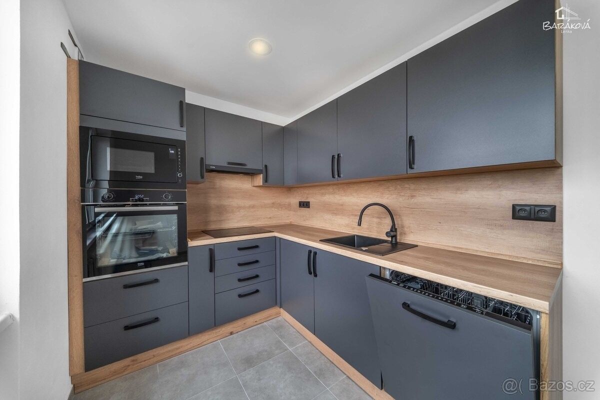 Byty, Štěnovice, 332 09