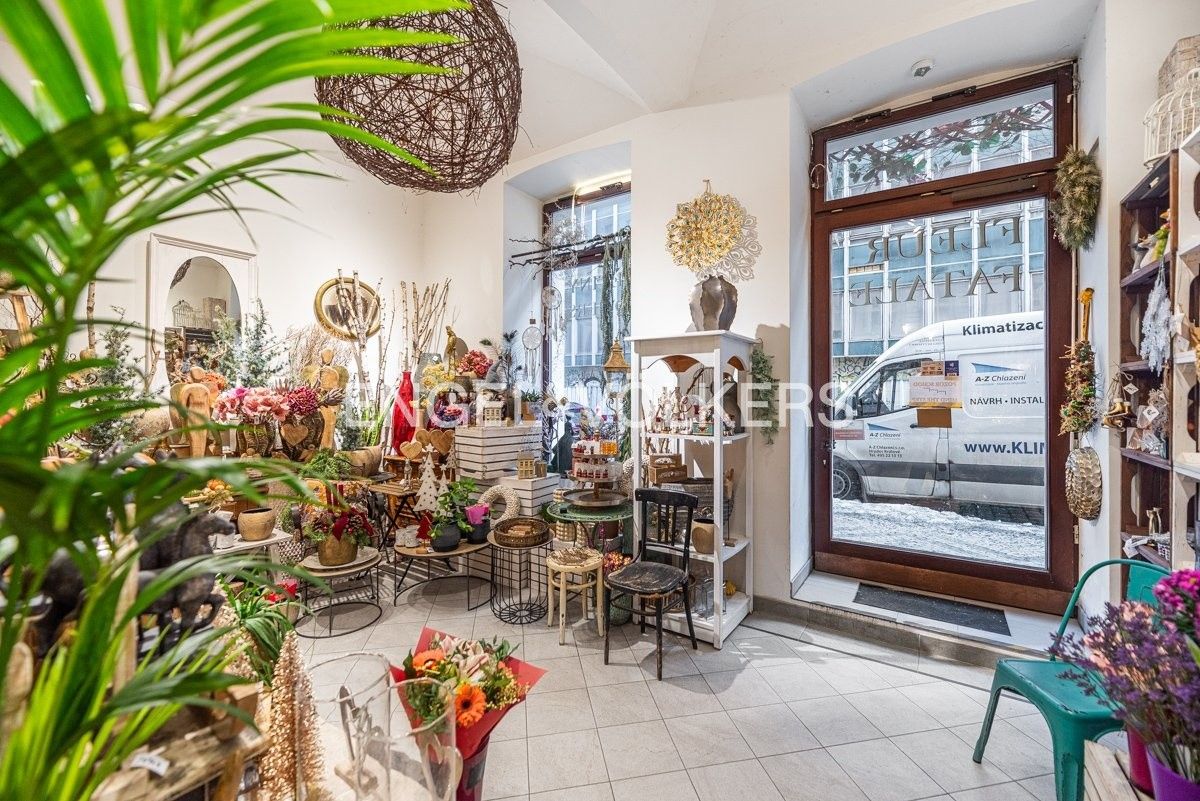 Pronájem obchodní prostory - Petrská, Praha, 93 m²