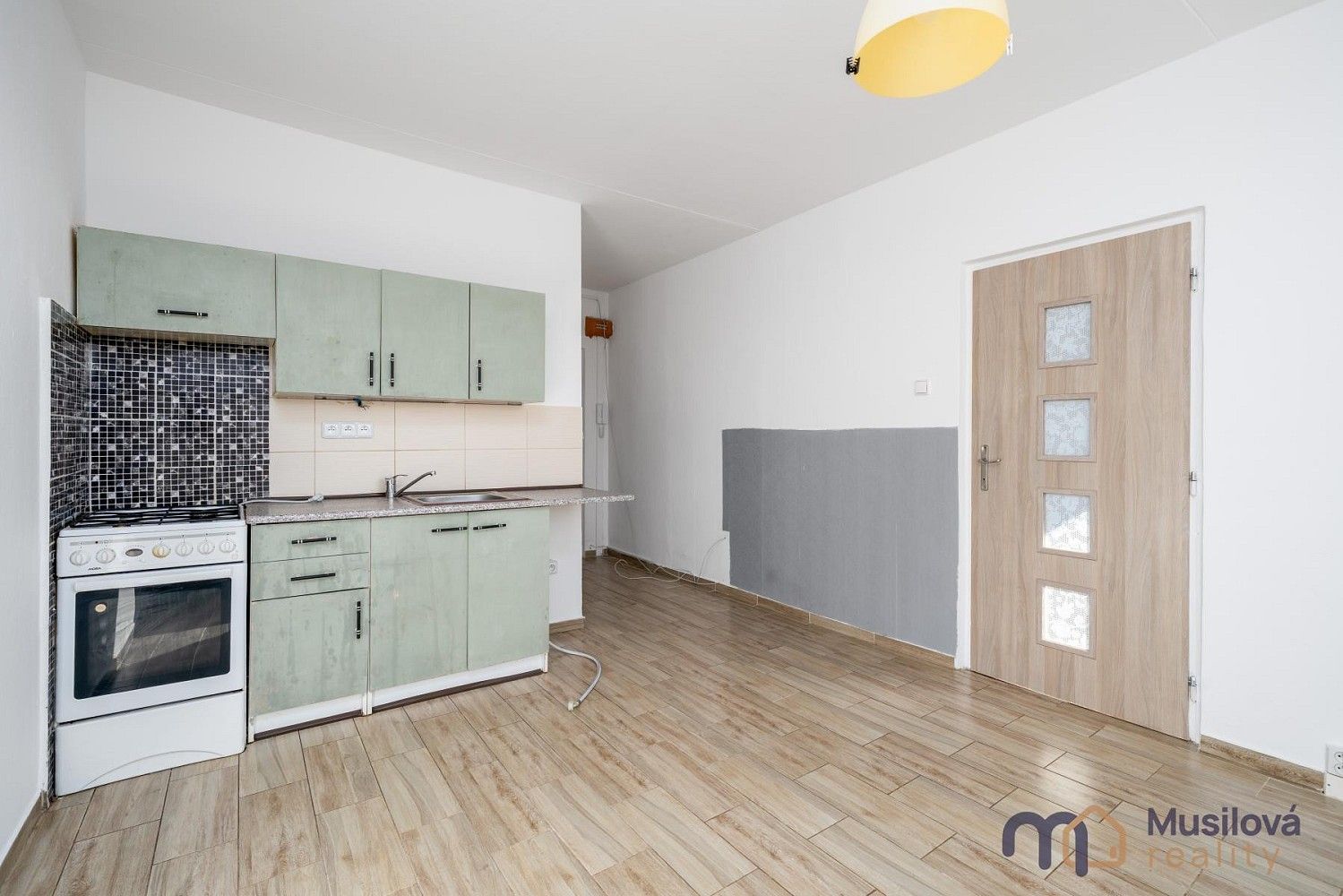 Prodej byt 1+1 - Sídliště Za Chlumem, Bílina - Teplické Předměstí, okres Teplice, 35 m² - 2