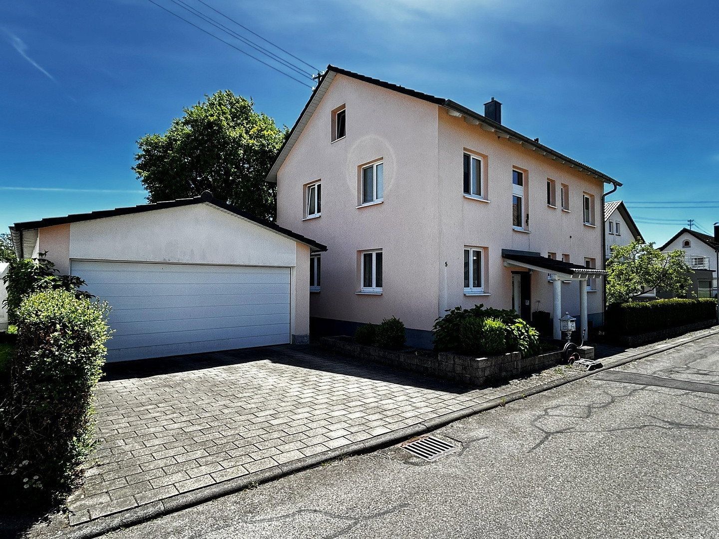 Rodinné domy, , Bádensko-Württembersko, 190 m² - 1