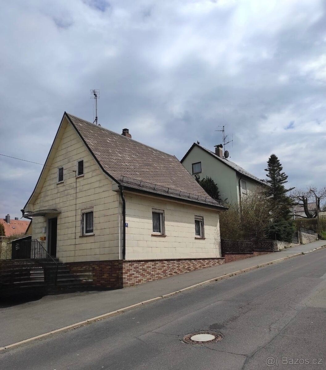 Rodinné domy, 987 66, Zahraničí