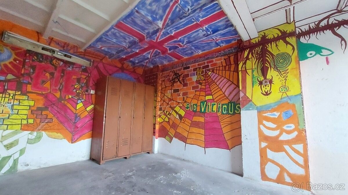 Pronájem garáž - Chvaletice, 533 12