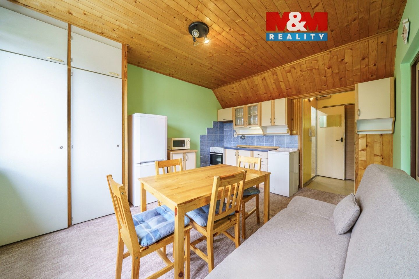 1+1, sídliště 9. května, Nejdek, 35 m²