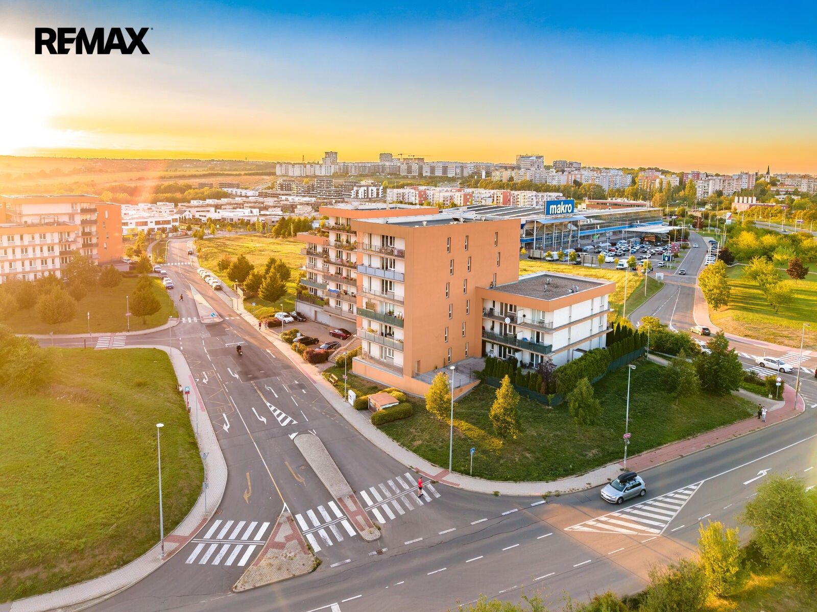 Prodej byt 2+kk - Na Výrovně 2693, Praha Stodůlky, 39 m² - 5