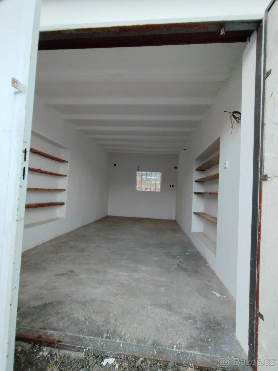 Prodej garáž - Kaplice, 382 41