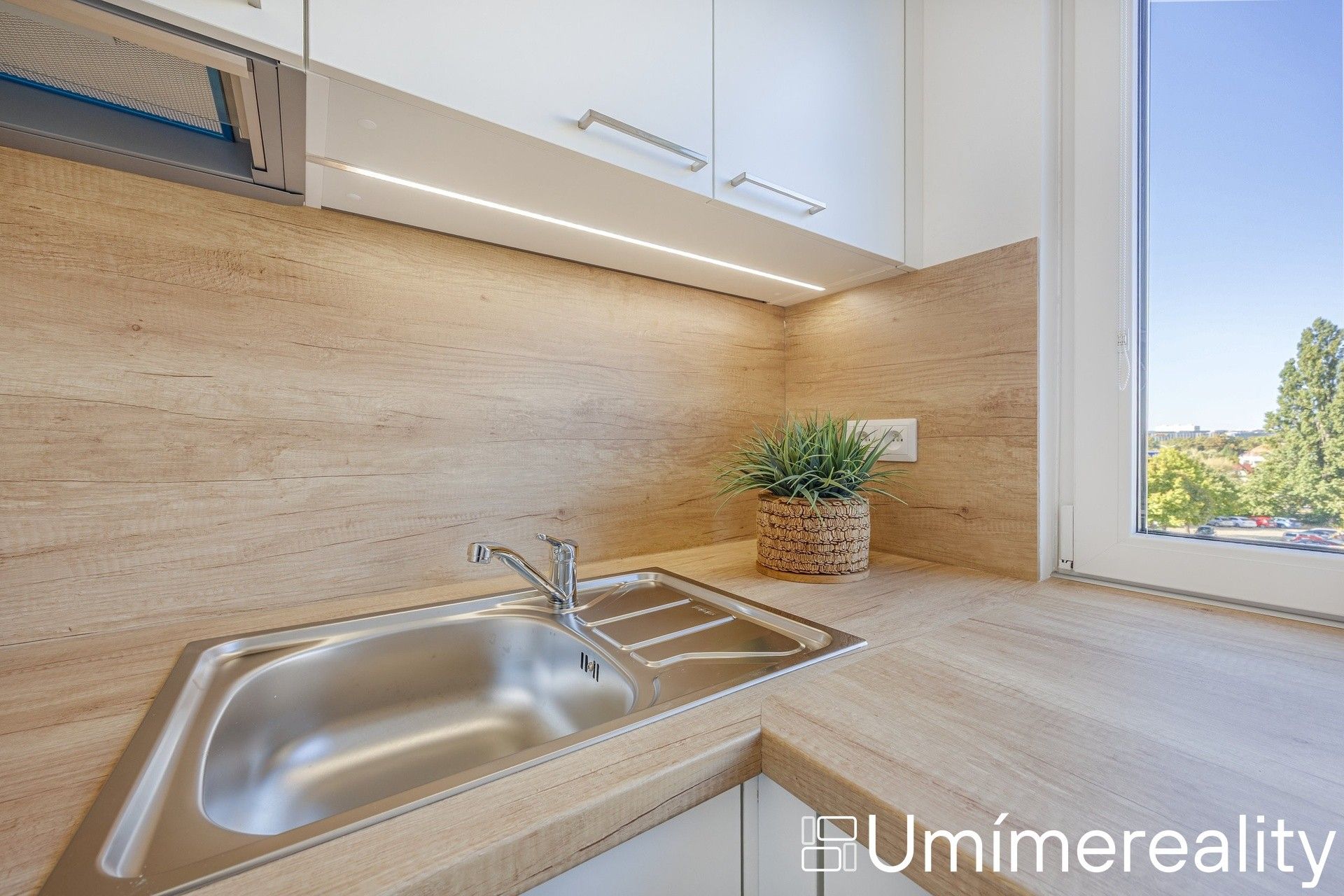 Byt 1+1 · 30 m² · Valentova, Praha - 3