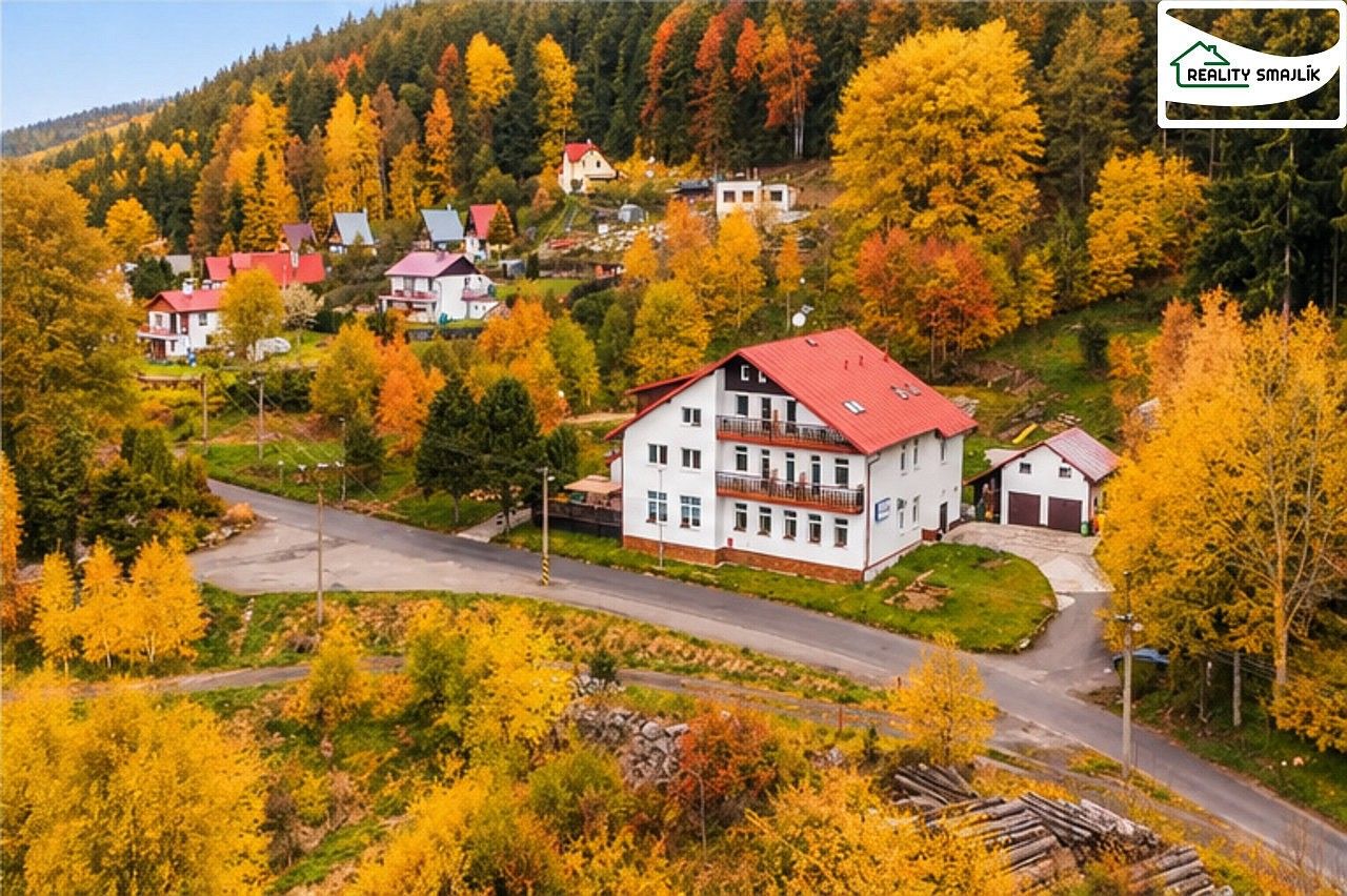 Ubytovací zařízení, Smolné Pece, okres Karlovy Vary, 1 015 m² - 2