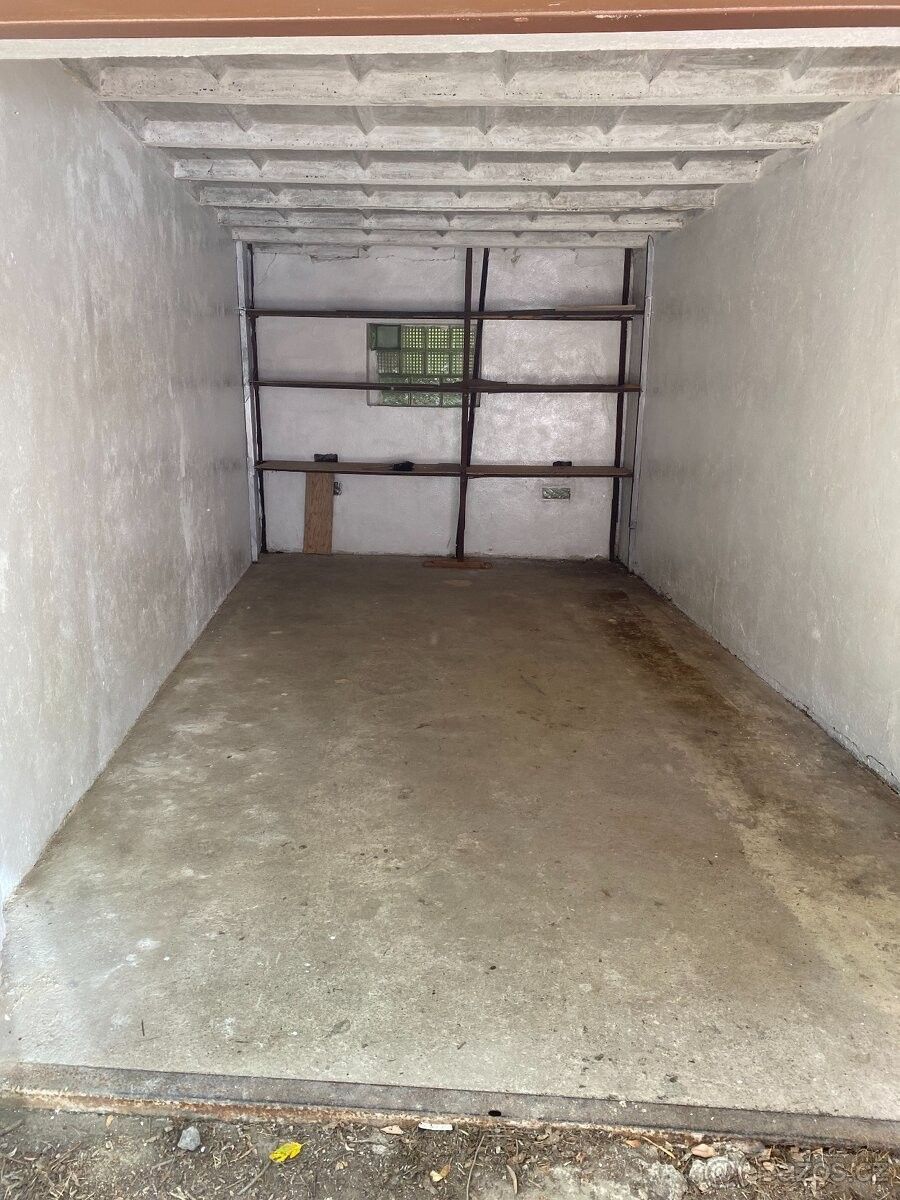 Prodej garáž - Netolice, 384 11