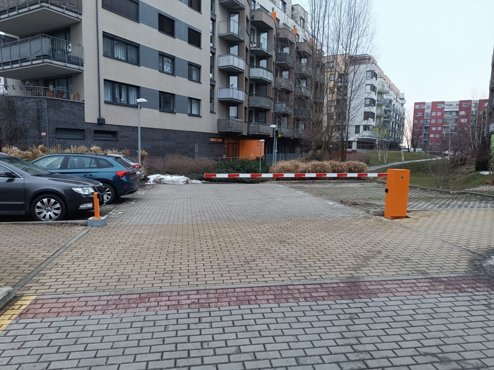 Garáže, Makedonská, Praha - Střížkov, 18 m²