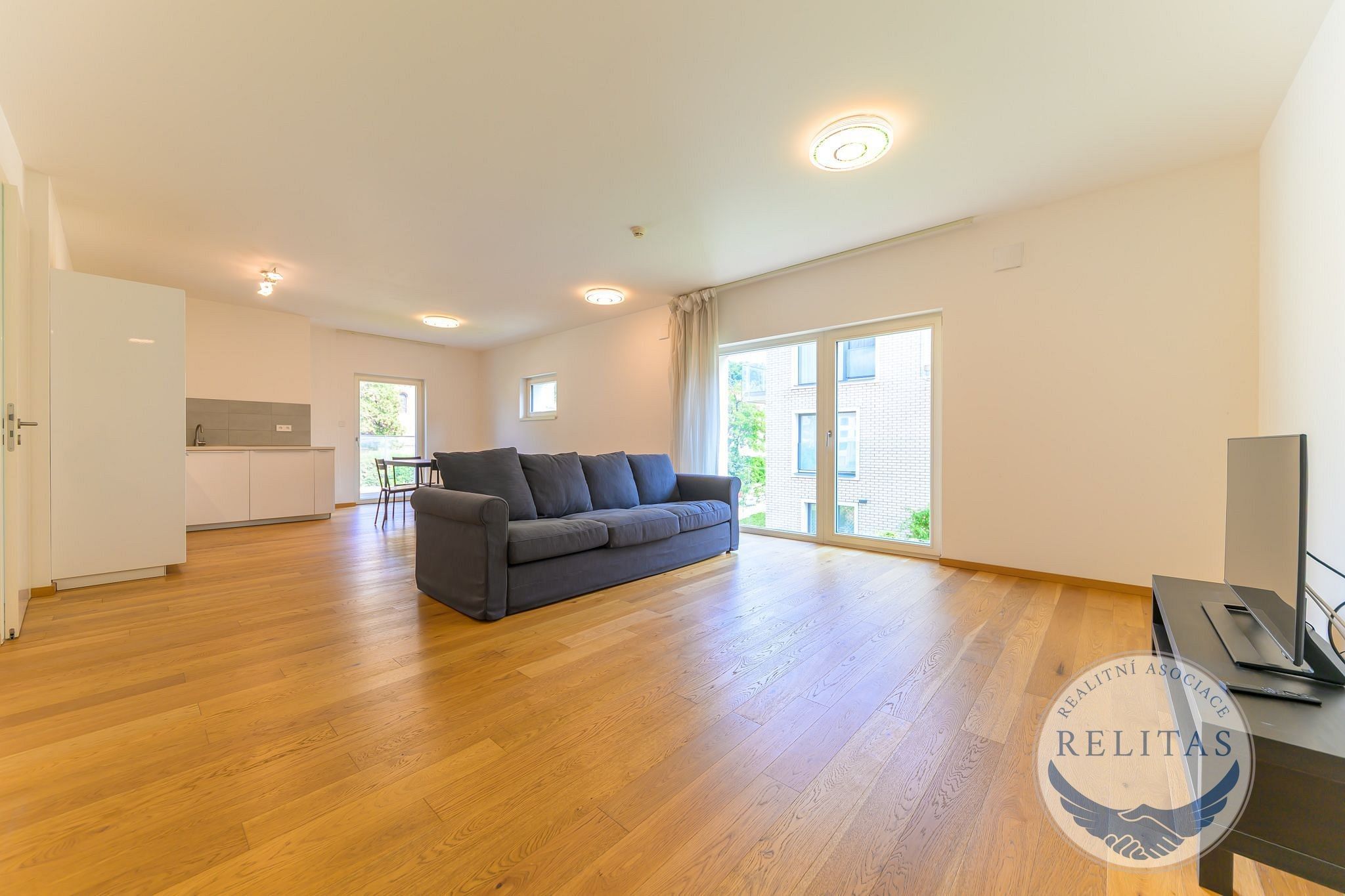 2+kk, Kobrova, Praha, 75 m²