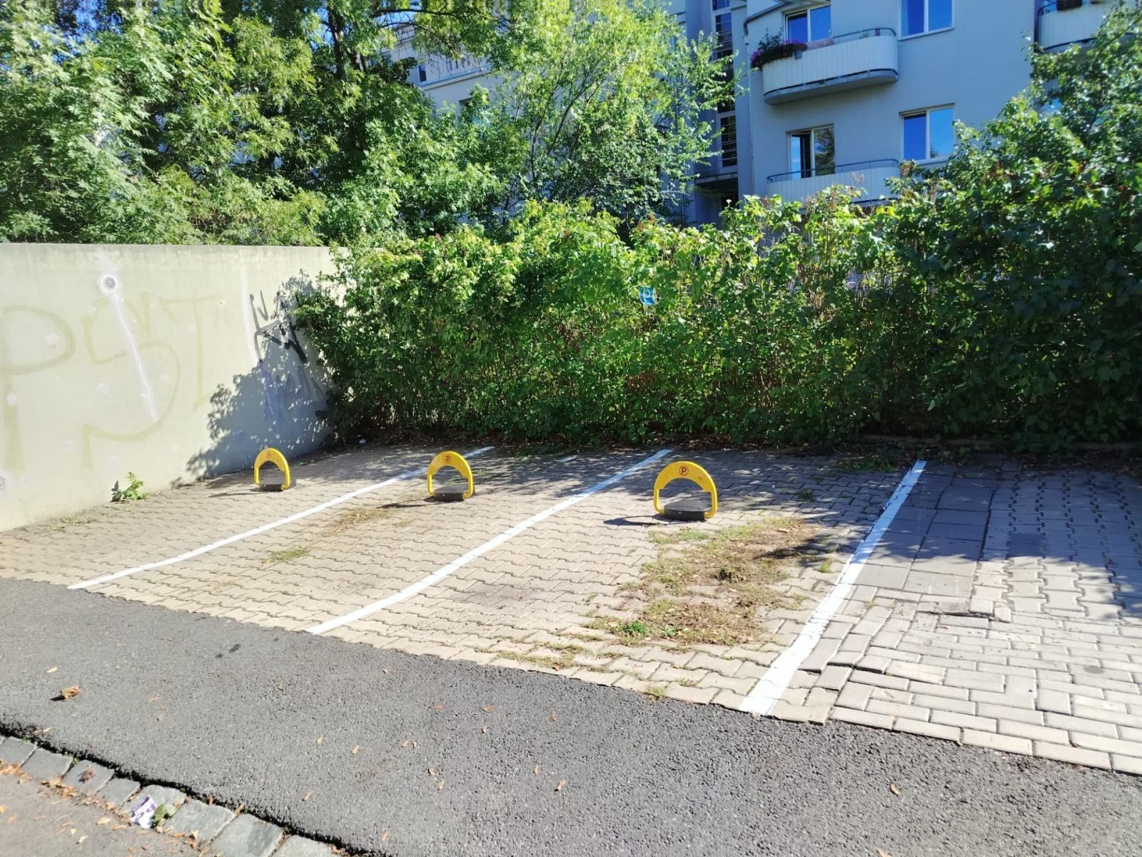 Garáž · 10 m² · U Zásobní zahrady, Praha - Žižkov - 4