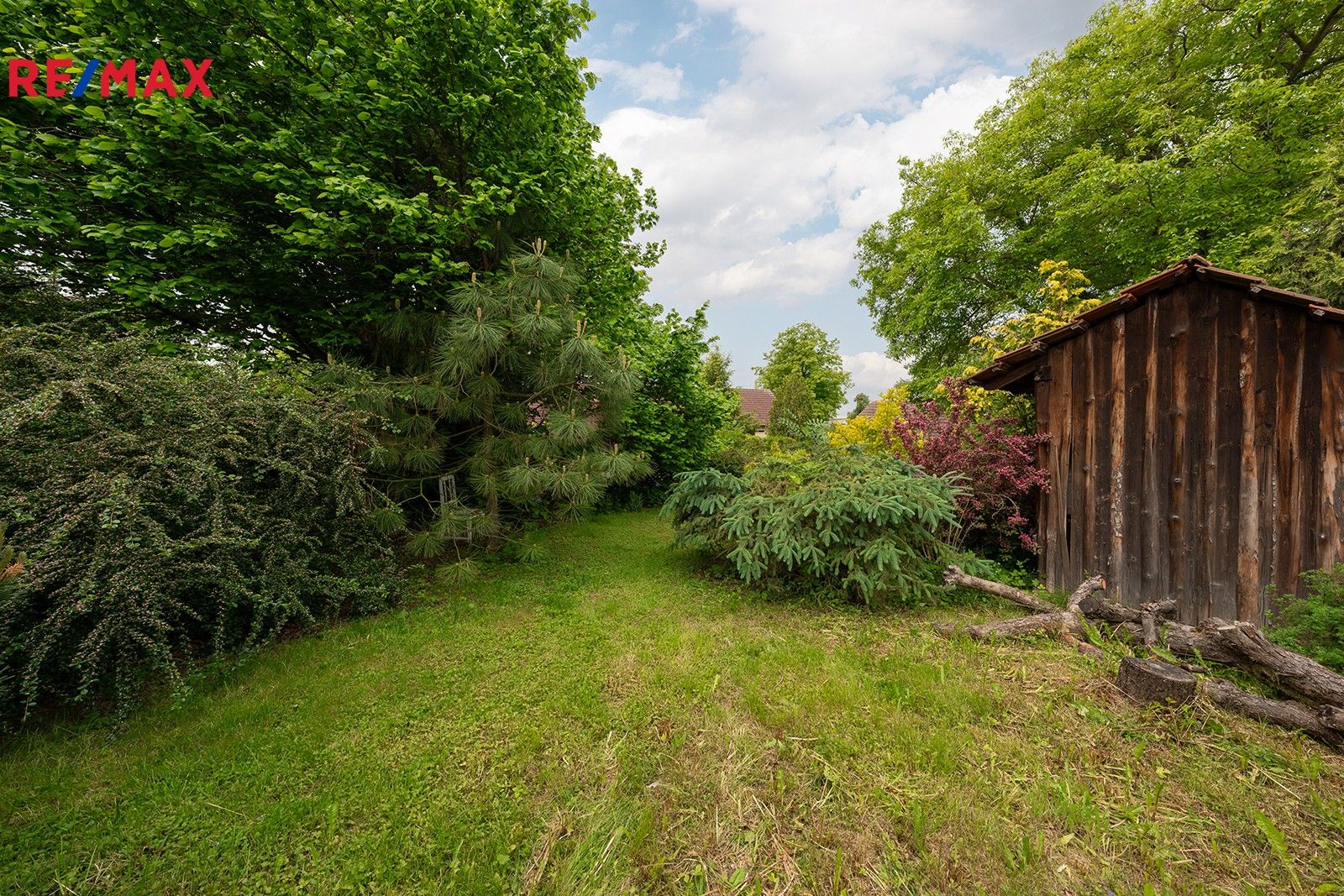 Prodej pozemek pro bydlení - Zbizuby, 878 m²