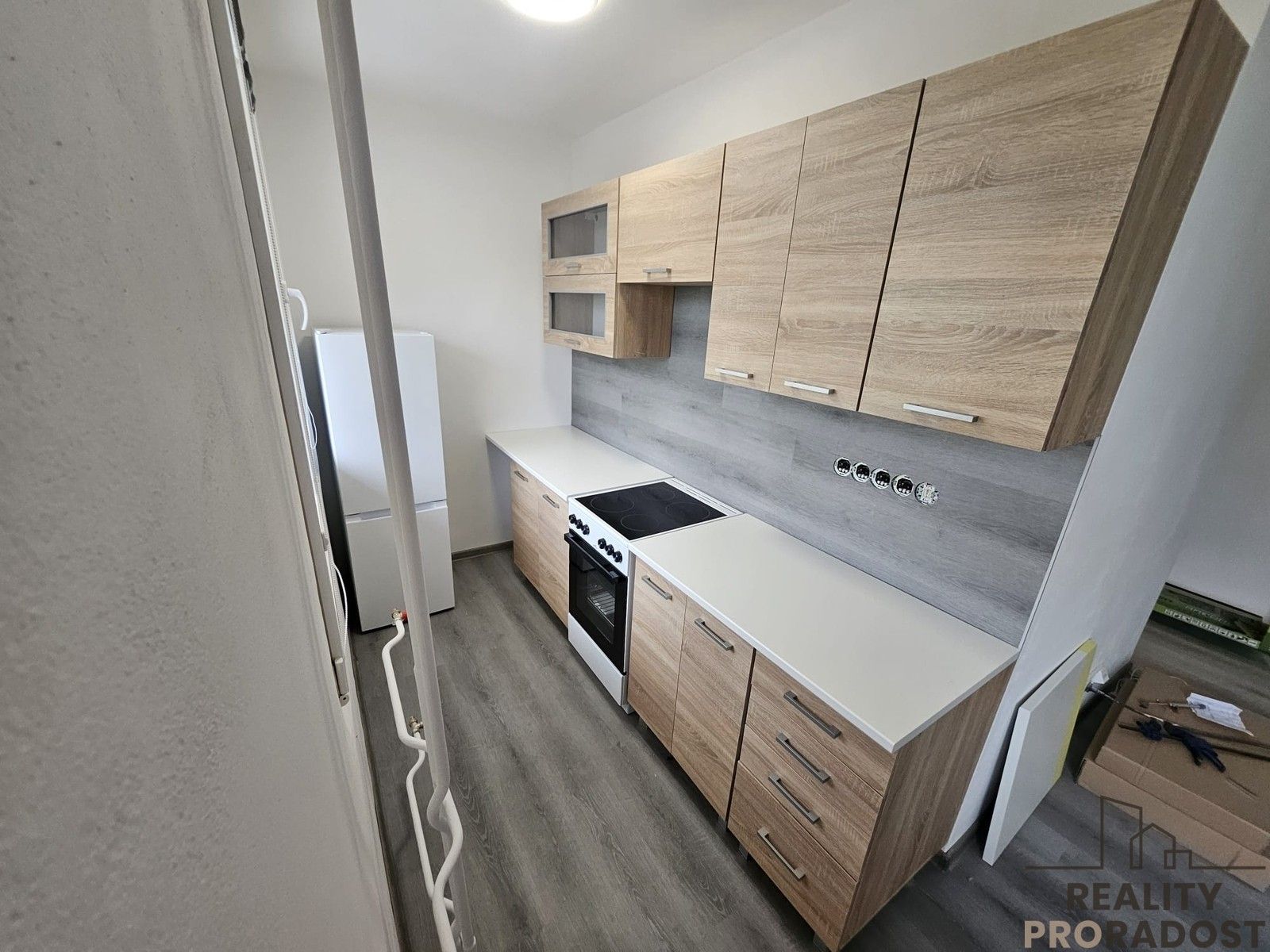 Pronájem byt 1+1 - Francouzská, Kladno, 28 m²