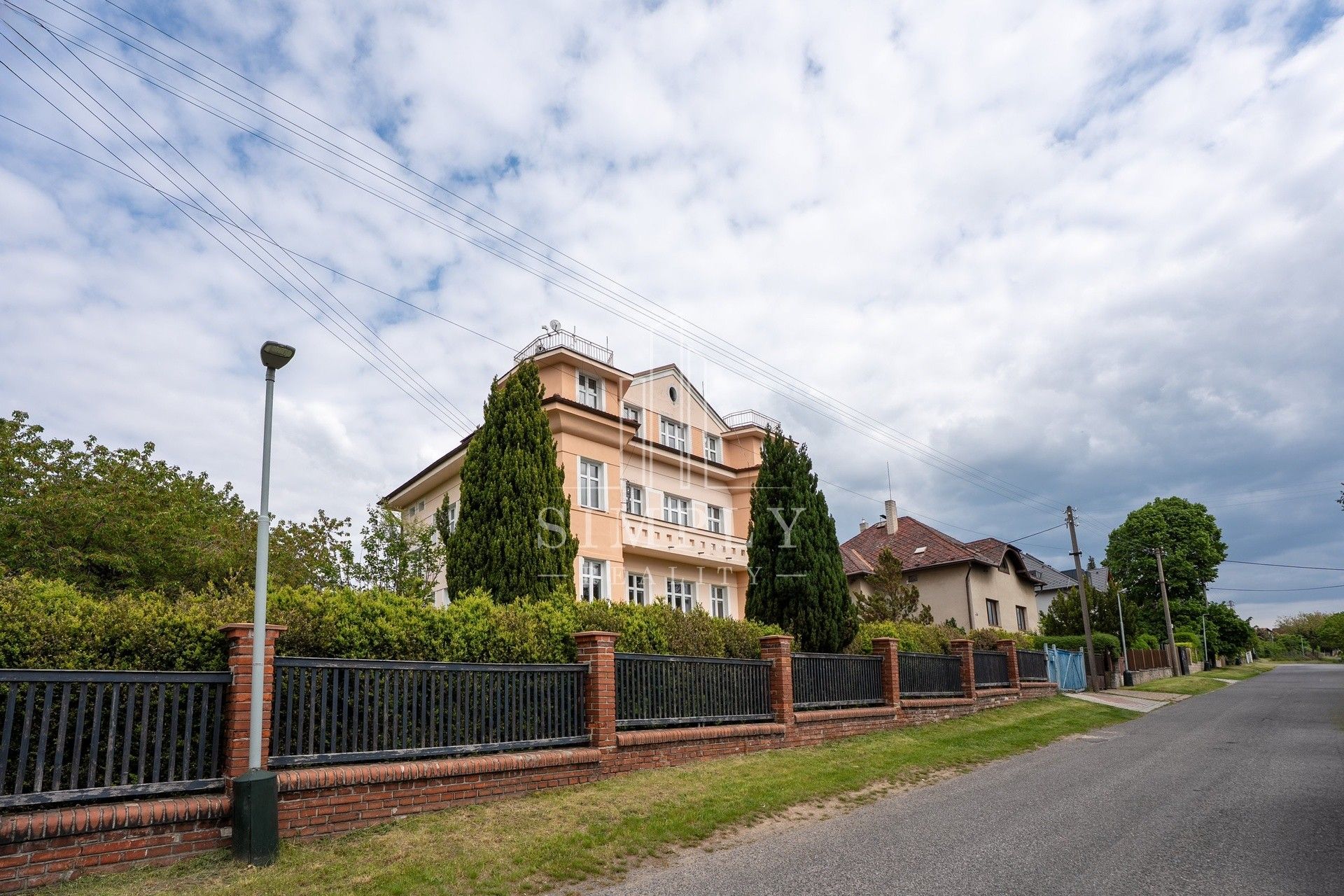 Činžovní domy, Legií, Říčany, 500 m² - 2