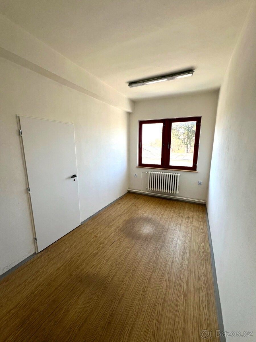 Kancelář · Uničov, 783 91 - 4