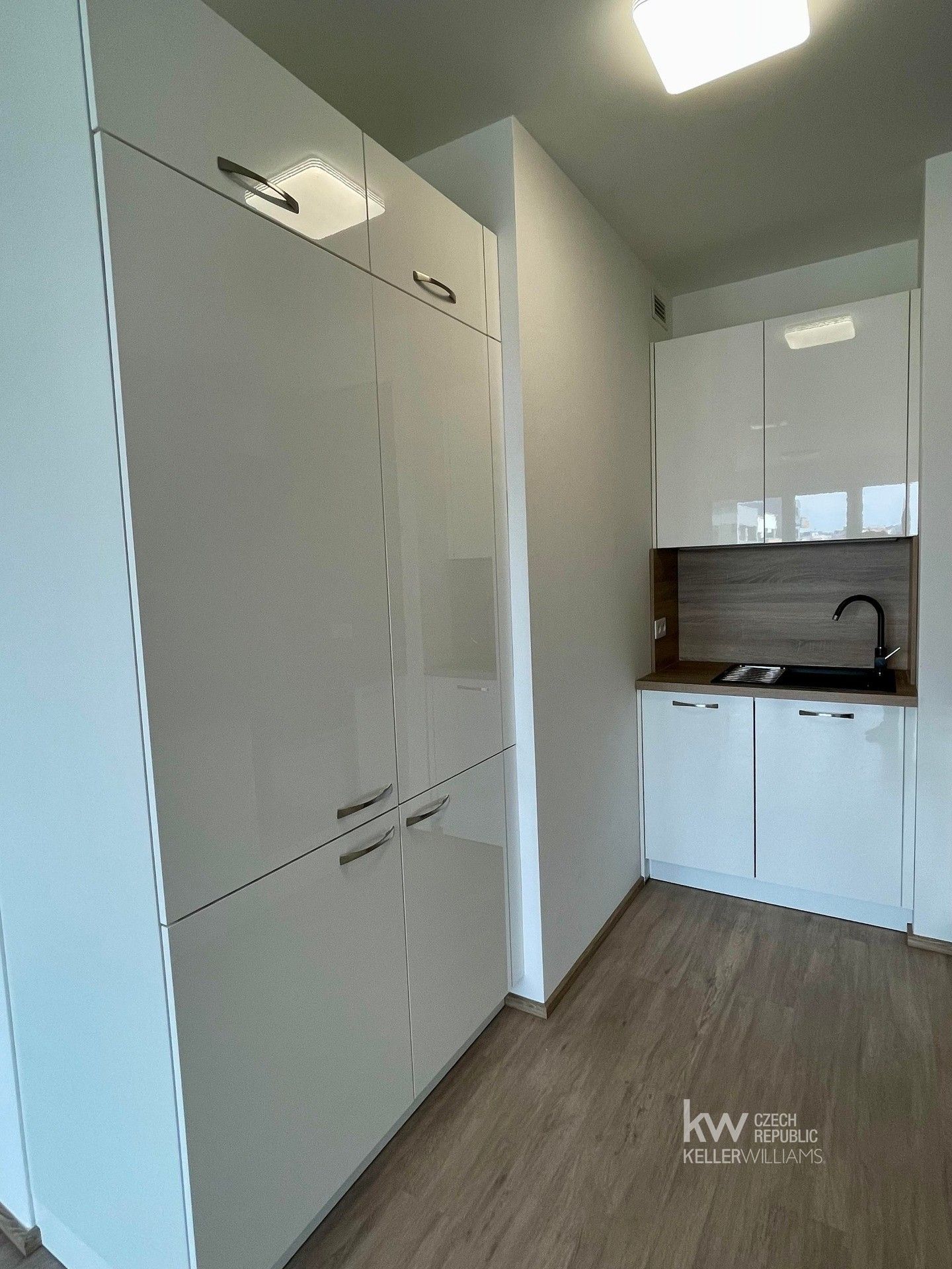 Pronájem byt 2+kk - U Radosti 225, Praha Třebonice, 51 m² - 5