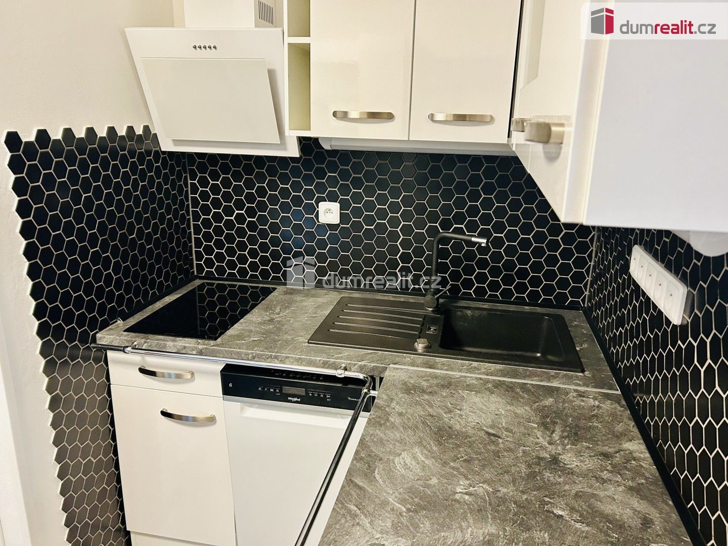 Pronájem byt 2+kk - Bukovany, 41 m²