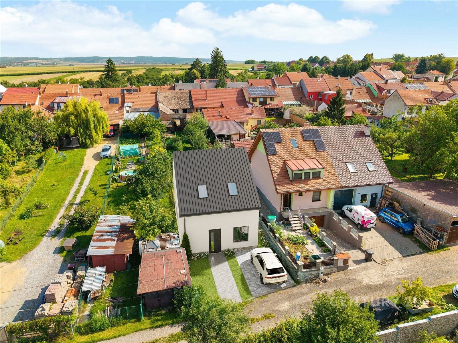 Pozemky pro bydlení, Prace