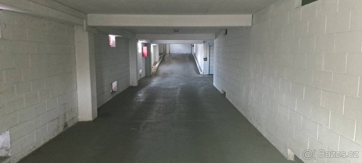 Garáže, Mladá Boleslav, 293 01 - 2