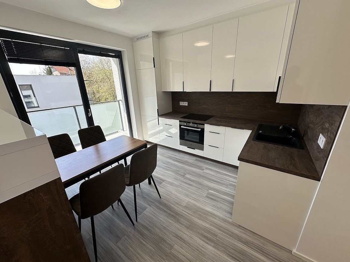 Pronájem byt 3+kk - Zlín, Zlínský kraj, 67 m² - 5