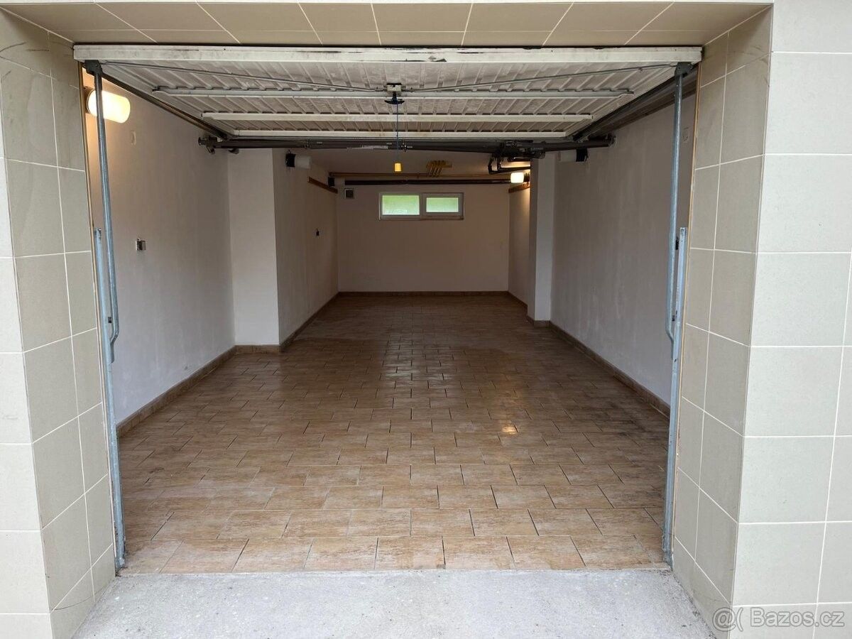 Prodej garáž - Chrudim, 537 05, 40 m²