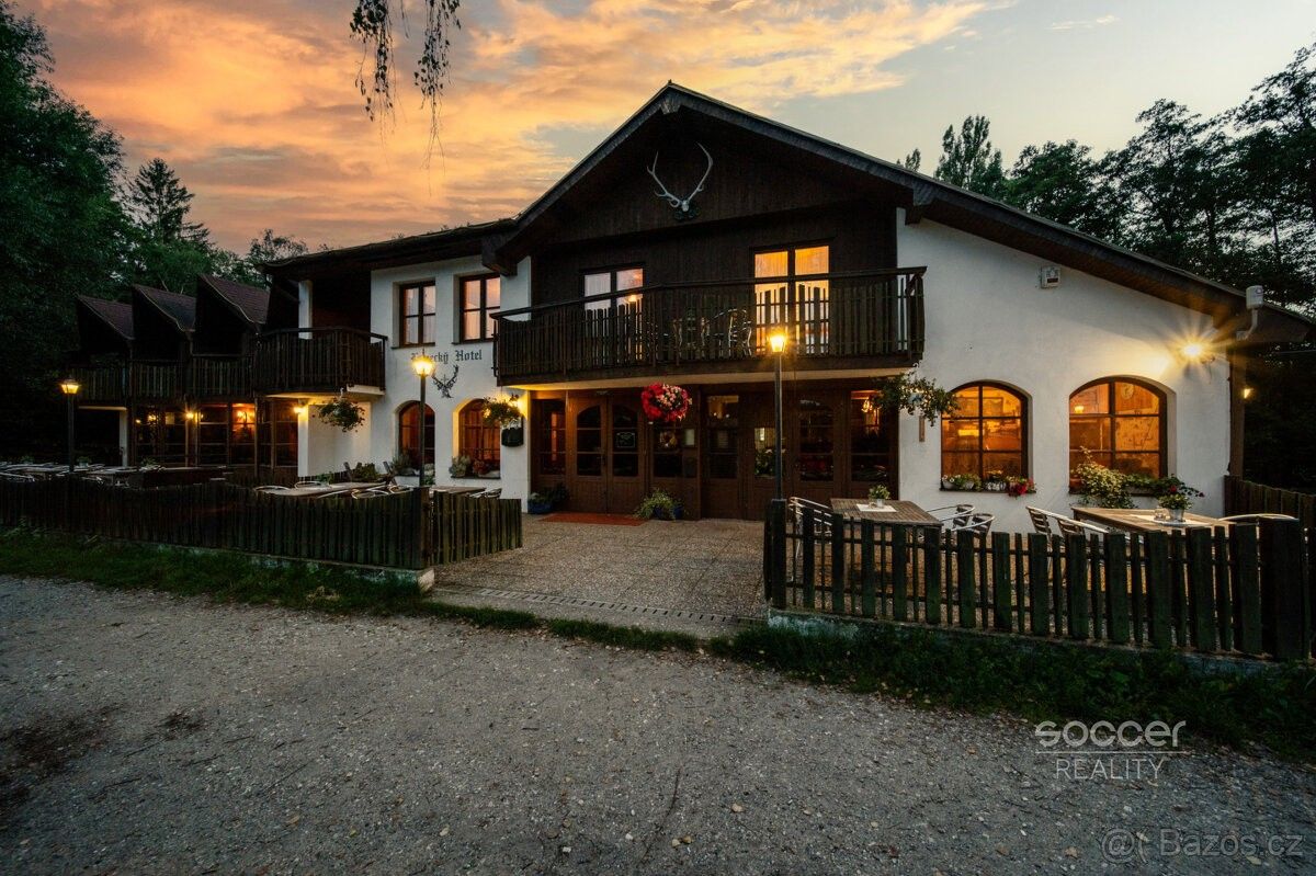 Prodej chata - Loučeň, 289 37, 1 150 m²