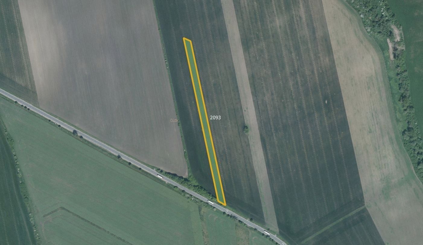 Zemědělské pozemky, Újezdec