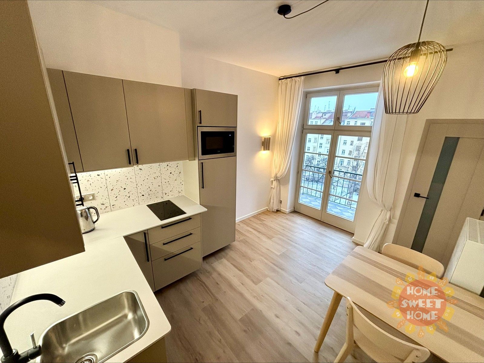 2+kk, Národní obrany, Praha, 42 m²