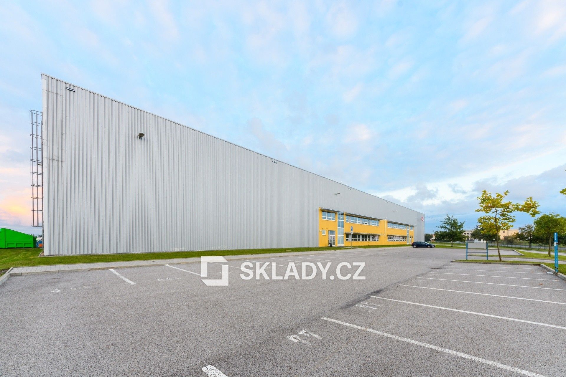 Pronájem sklad - Praha, 2 342 m² - 5
