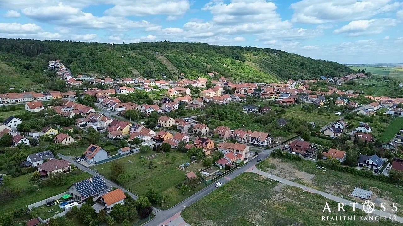 Pozemek pro bydlení · 674 m² · Viničné Šumice - 3