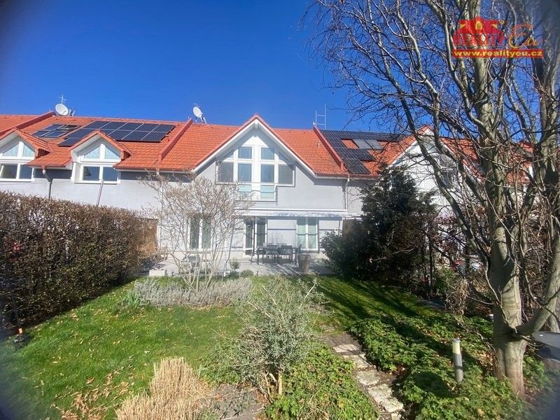 Rodinné domy, Ve Dvoře, Poděbrady, 160 m²