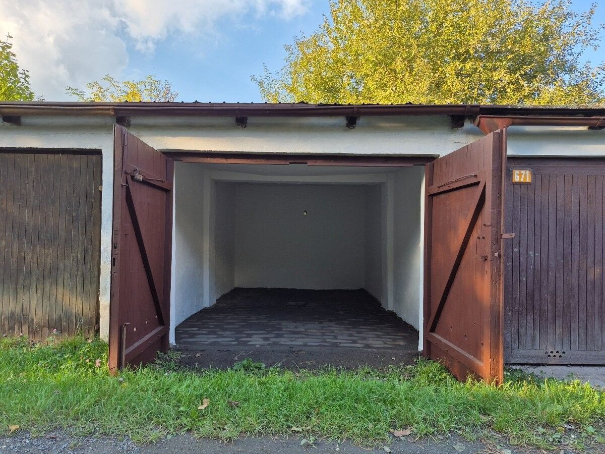 Garáže, Lubná, 270 36