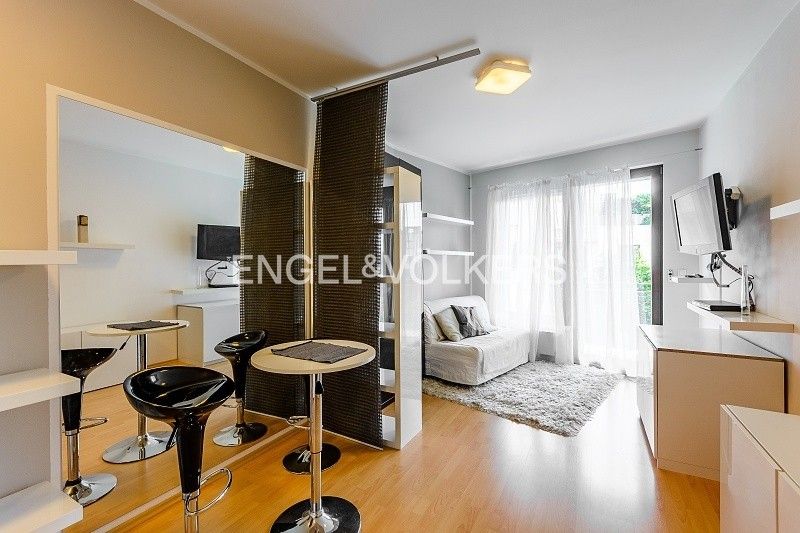 1+kk, Jeřabinová, Praha, 27 m²