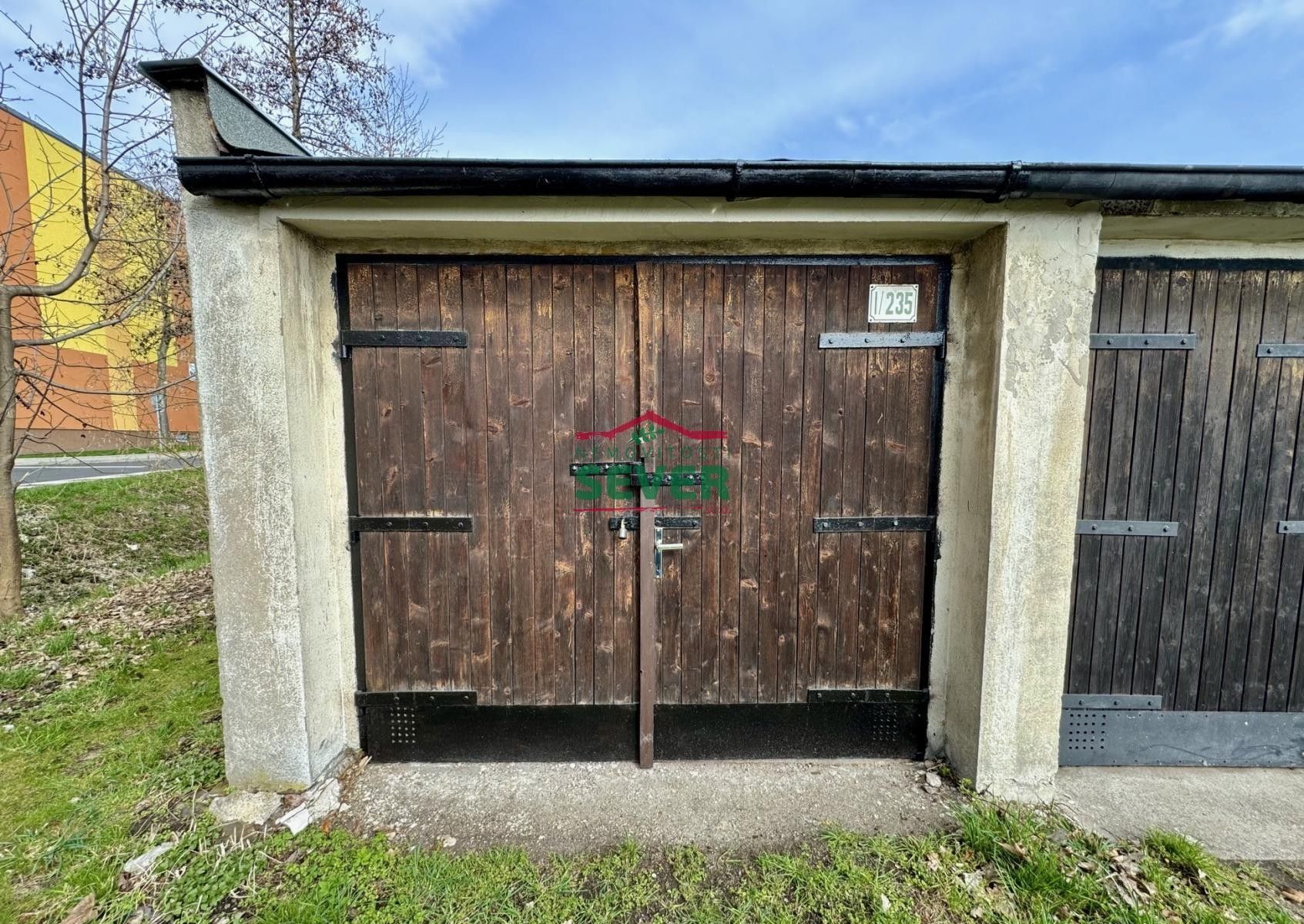 Prodej garáž - Vinohradská, Litvínov, 18 m²