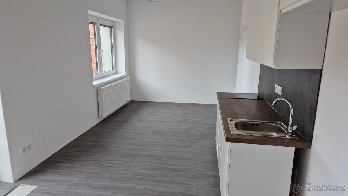 Pronájem byt - Sedlčany, 264 01