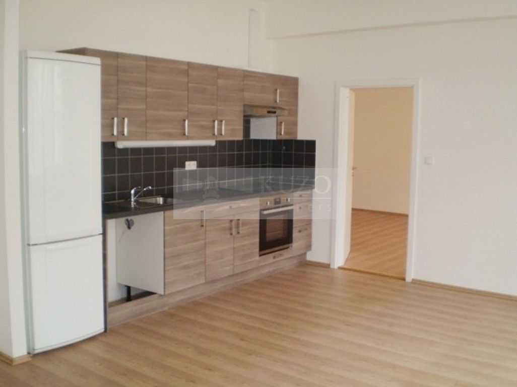 2+kk, Na Březince, Praha, 65 m²
