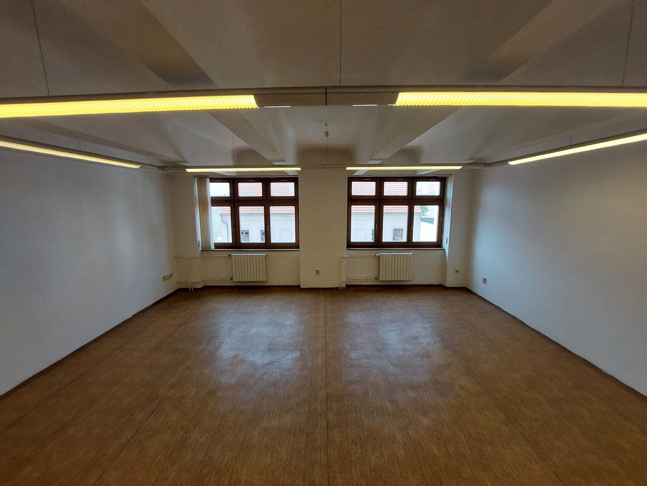 Kanceláře, Uherský Brod, okres Uherské Hradiště, 20 m² - 1